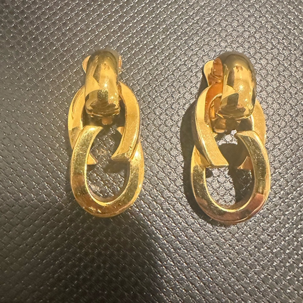Gucci Elegant Gold Chain Link Earrings